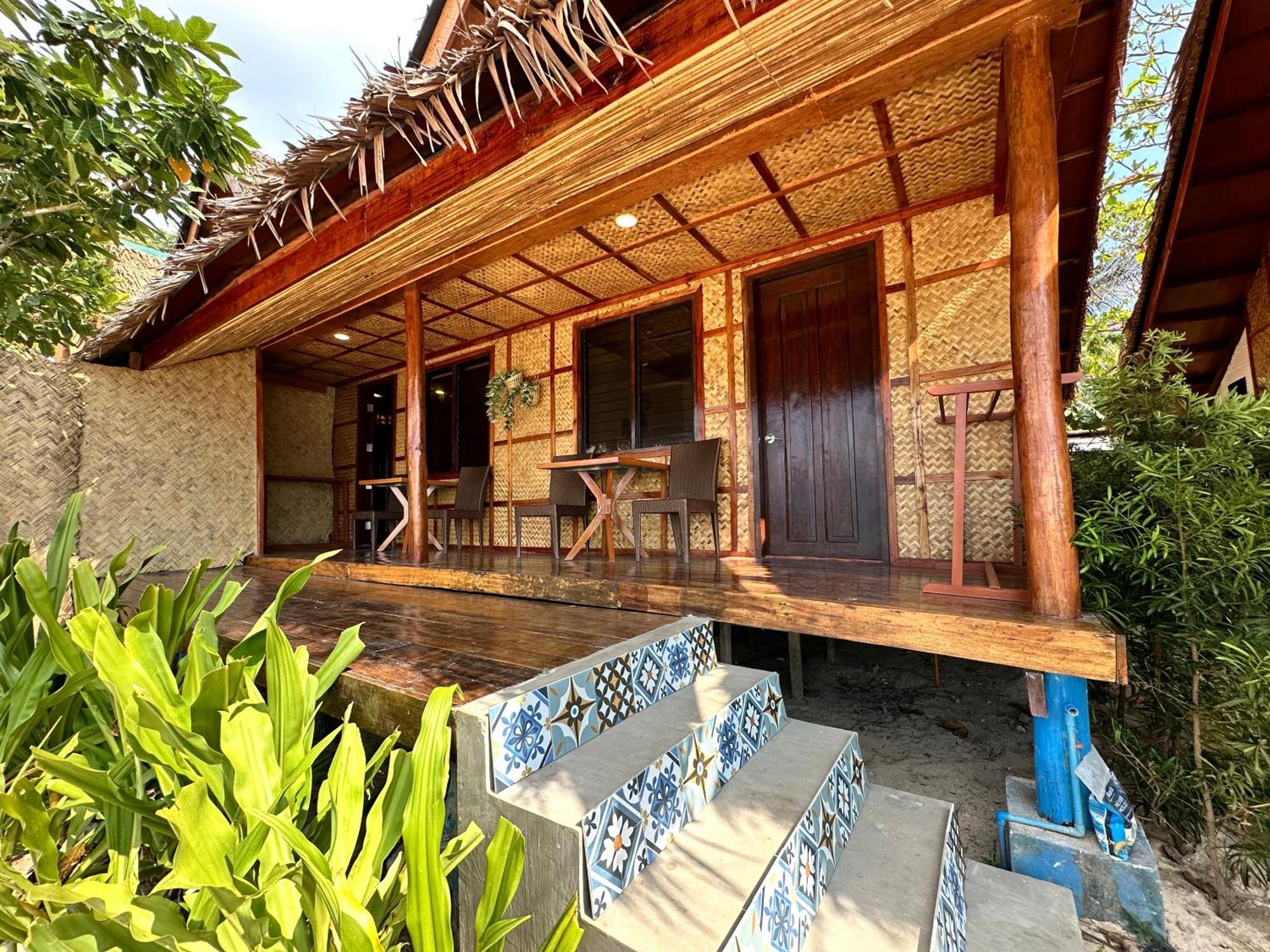 Beach Huts אל נידו מראה חיצוני תמונה